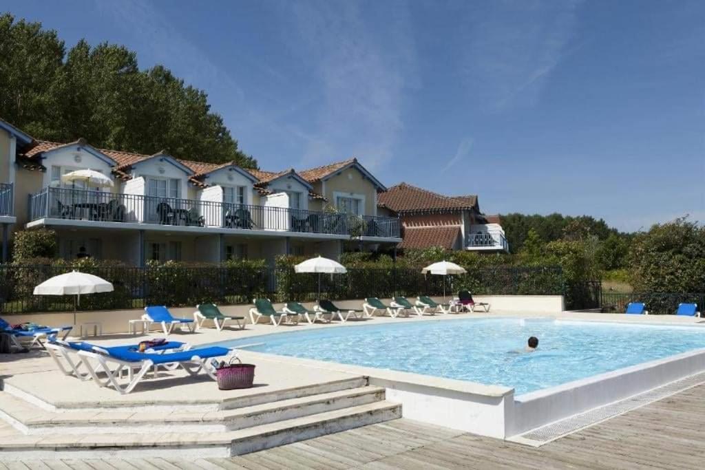Appartement Au Calme Face Au Lac Marciac Exterior foto